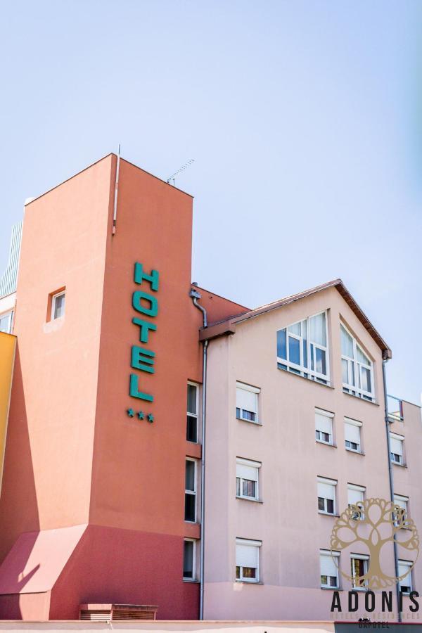 Adonis Gapotel Ngoại thất bức ảnh
